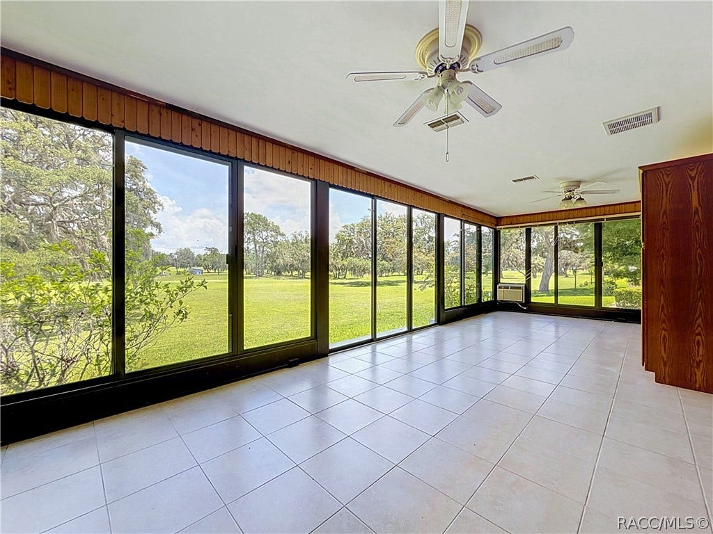 8831 E Sandpiper Drive, Inverness, FL 34450 8831 E Sandpiper Drive, Inverness, FL 34450