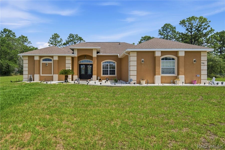 Property photo for 2587 W Angola Drive, Beverly Hills, FL