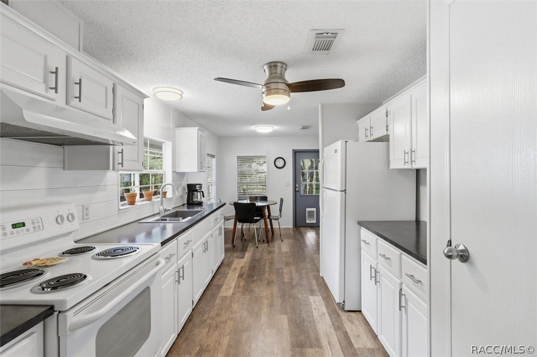 7298 S Rama Avenue, Lecanto, FL 34461