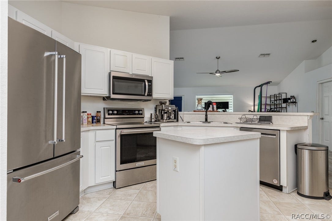 199 Linder Drive, Homosassa, FL 34446 199 Linder Drive, Homosassa, FL 34446