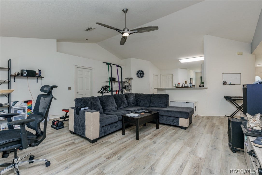 199 Linder Drive, Homosassa, FL 34446 199 Linder Drive, Homosassa, FL 34446
