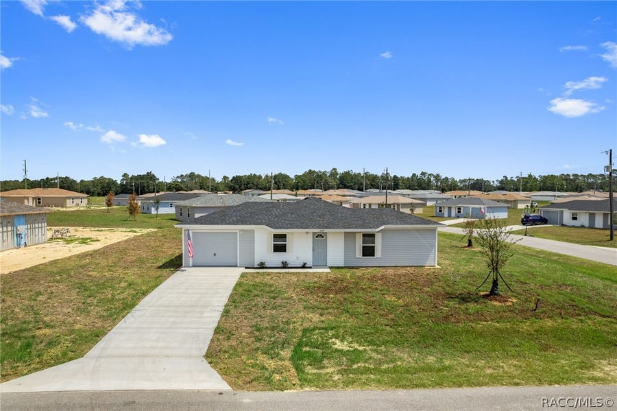 Property photo for 2159 W Nicholas Shane Drive, Dunnellon, FL