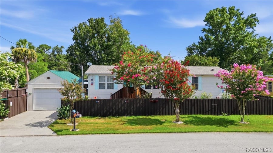 Property photo for 8421 W Scott Court, Homosassa, FL