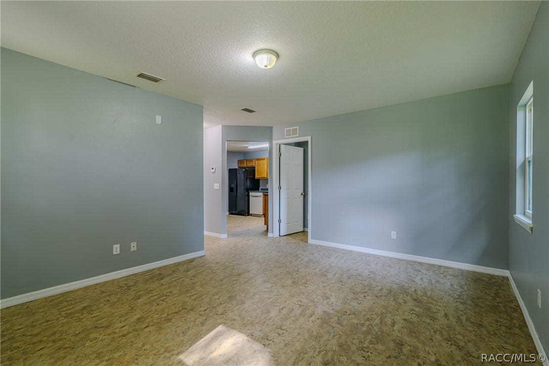 8734 N Reina Loop, Crystal River, FL 34428