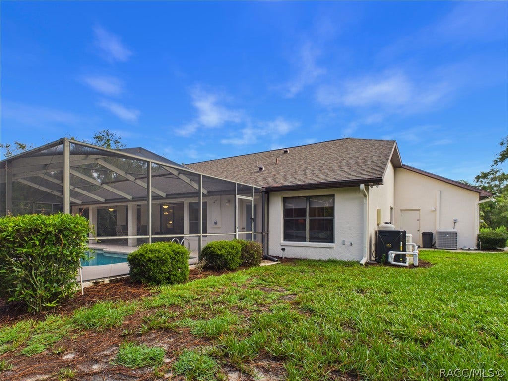 10 Rudbeckia Court, Homosassa, FL 34446 RIGHT REAR SIDE VIEW
