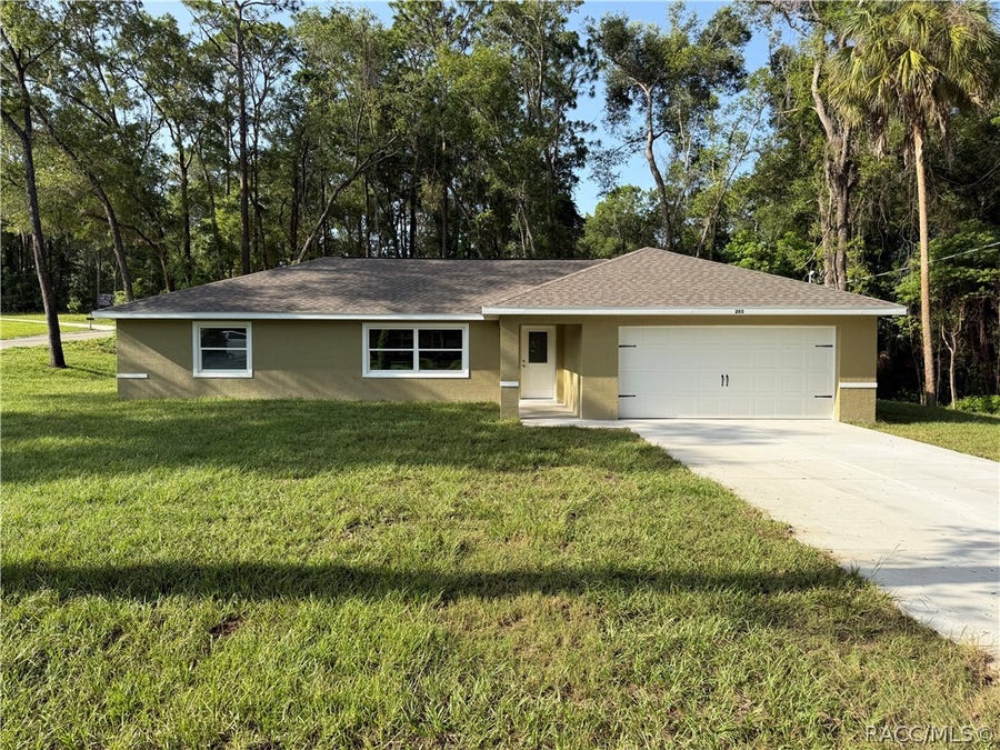 Property photo for 205 W Inverness Boulevard, Inverness, FL