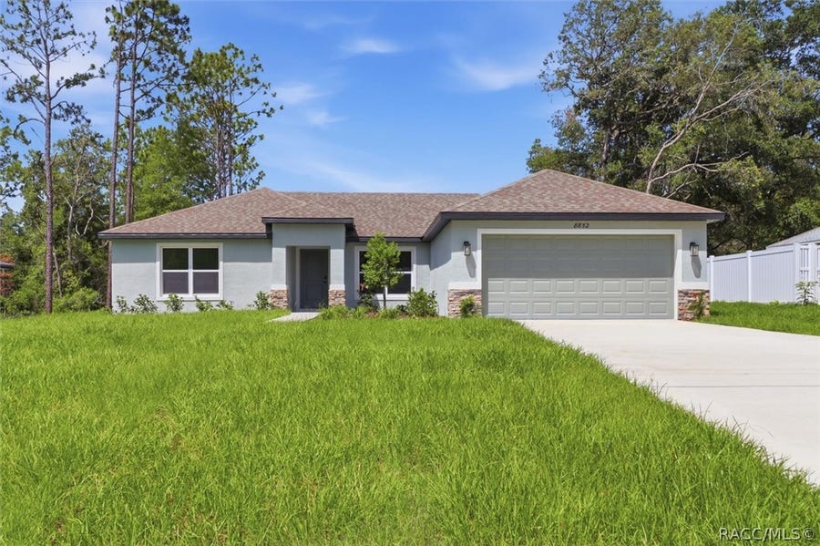 Property photo for 8852 N Travis Drive, Dunnellon, FL