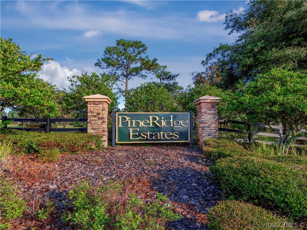 4750 W Mohawk Drive, Beverly Hills, FL 34465 4750 W Mohawk Drive, Beverly Hills, FL 34465