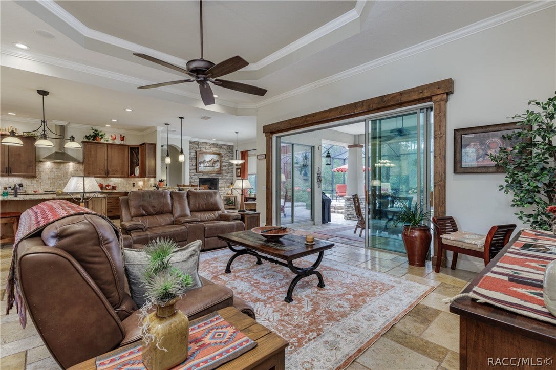 4750 W Mohawk Drive, Beverly Hills, FL 34465 All furnishings included!