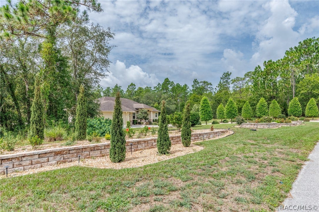 4750 W Mohawk Drive, Beverly Hills, FL 34465 from street