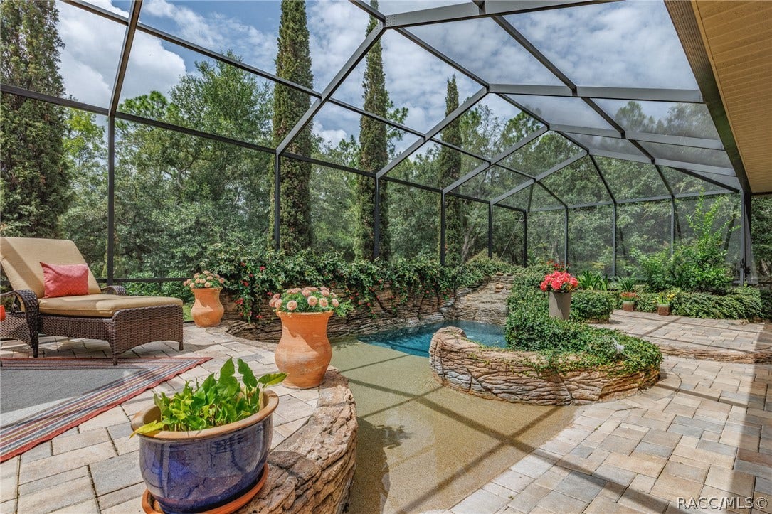 4750 W Mohawk Drive, Beverly Hills, FL 34465 beach entry pool