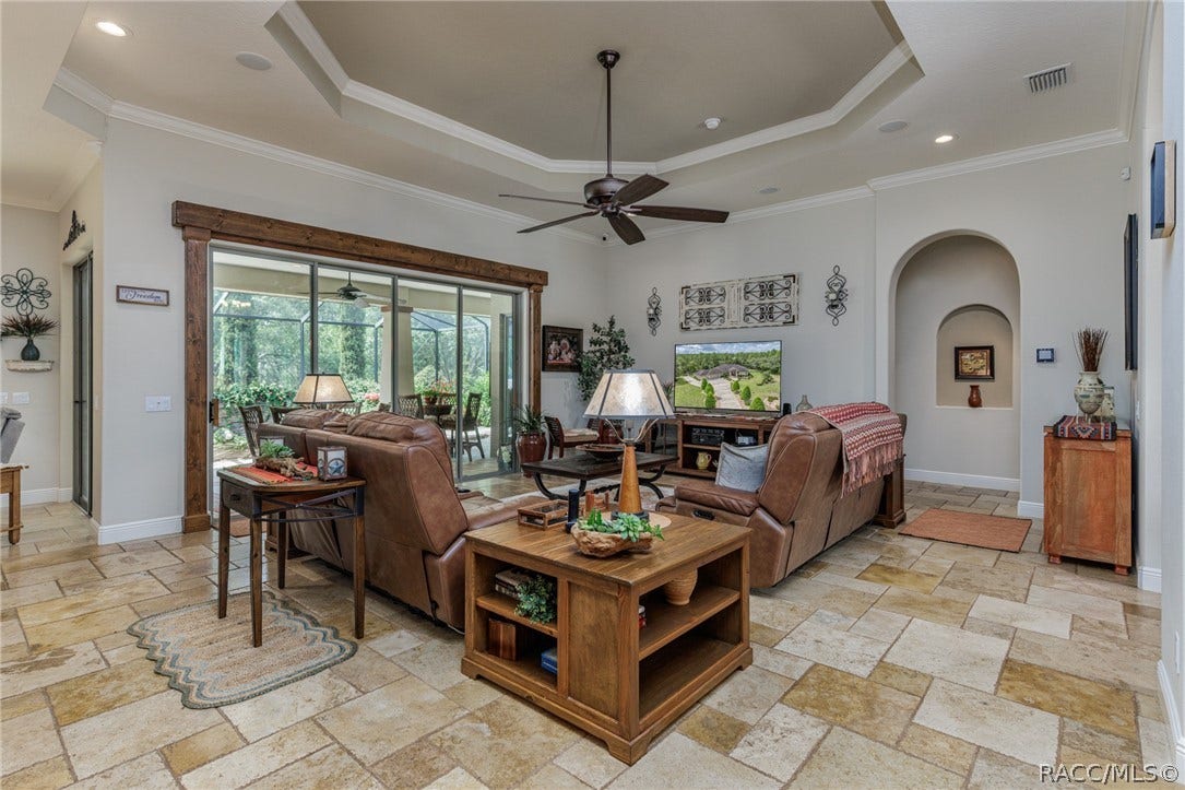 4750 W Mohawk Drive, Beverly Hills, FL 34465 Travertine floors throughout