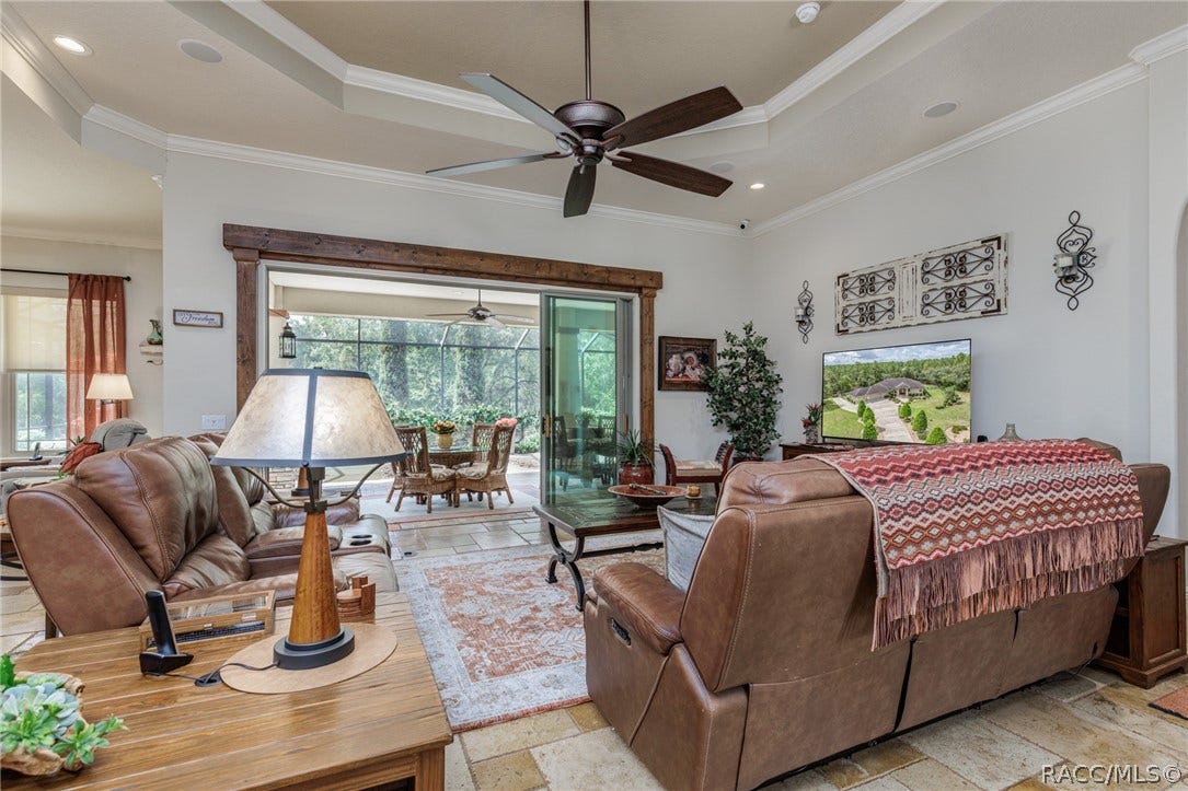 4750 W Mohawk Drive, Beverly Hills, FL 34465 Living room w/ 12' tray ceiling