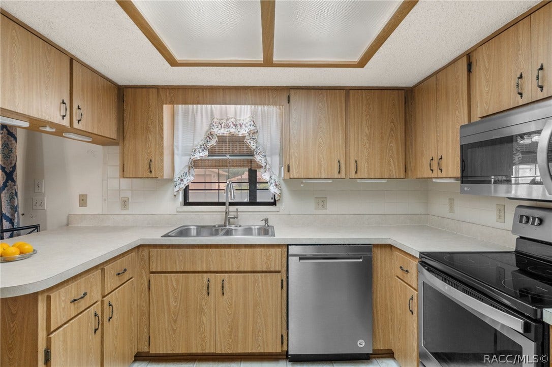 3640 S Springbreeze Way, Homosassa, FL 34448 3640 S Springbreeze Way, Homosassa, FL 34448