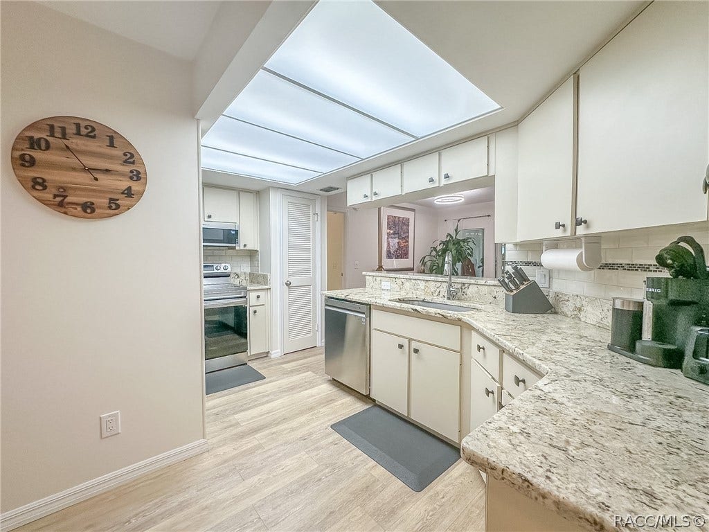 5941 W Dedham Trail, Crystal River, FL 34429 5941 W Dedham Trail, Crystal River, FL 34429