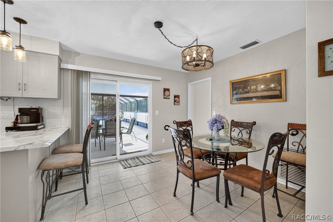20303 SW Rainbow Lakes Boulevard, Dunnellon, FL 34431