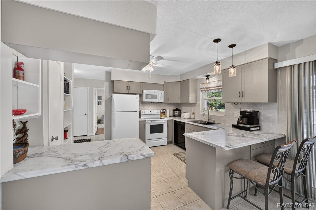 20303 SW Rainbow Lakes Boulevard, Dunnellon, FL 34431
