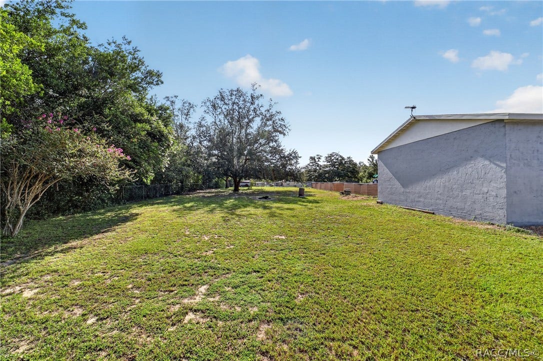 20303 SW Rainbow Lakes Boulevard, Dunnellon, FL 34431