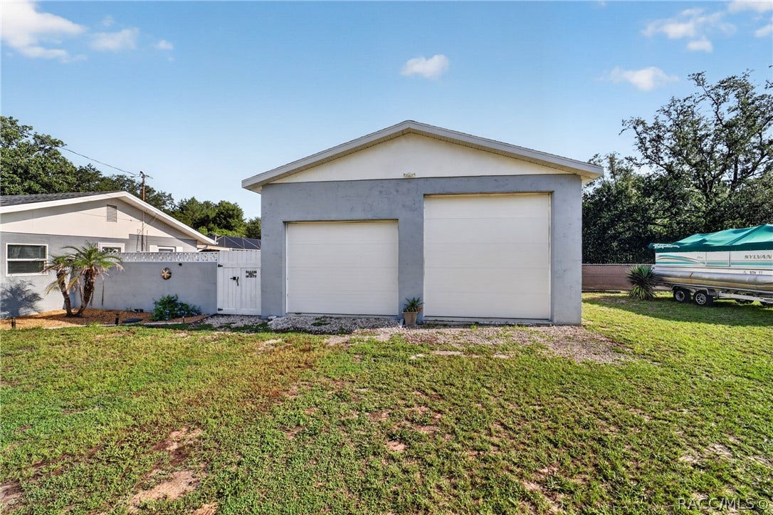 20303 SW Rainbow Lakes Boulevard, Dunnellon, FL 34431