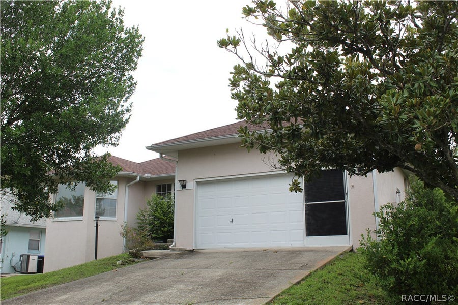 Property photo for 742 W Sunset Strip Drive, Beverly Hills, FL