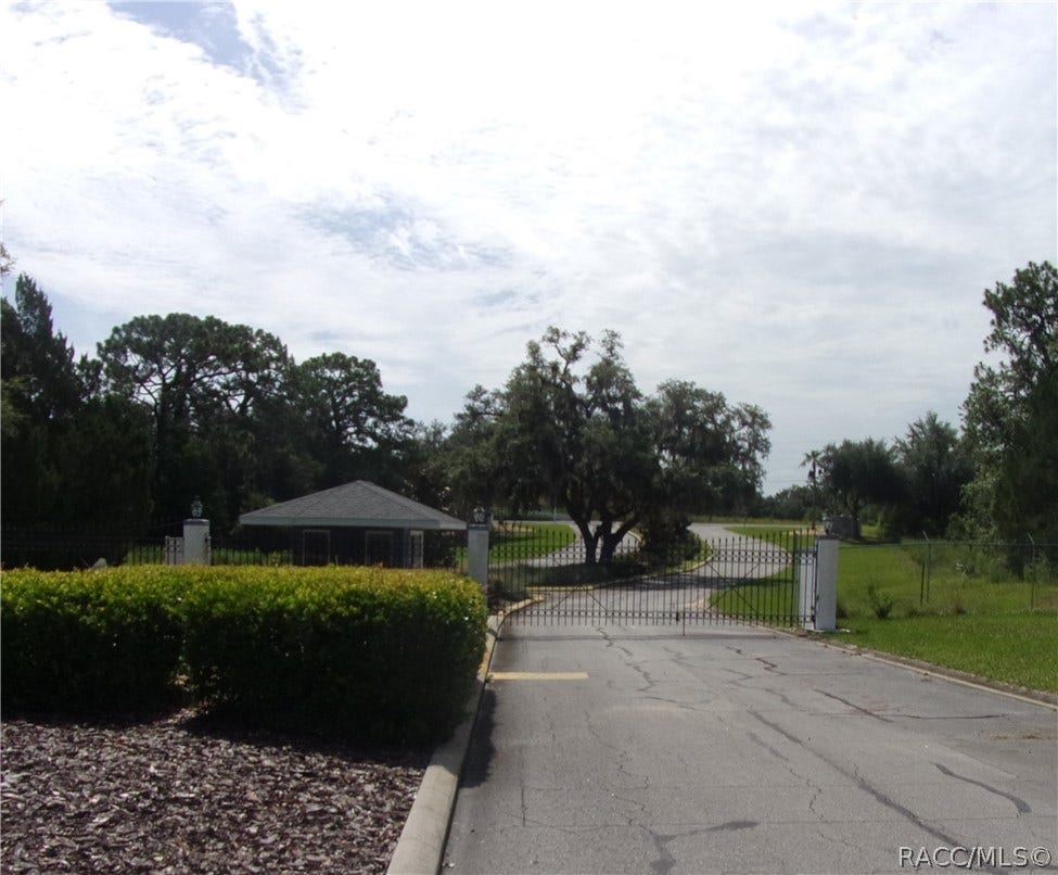10494 S Drew Bryant Circle, Floral City, FL 34436 10494 S Drew Bryant Circle, Floral City, FL 34436