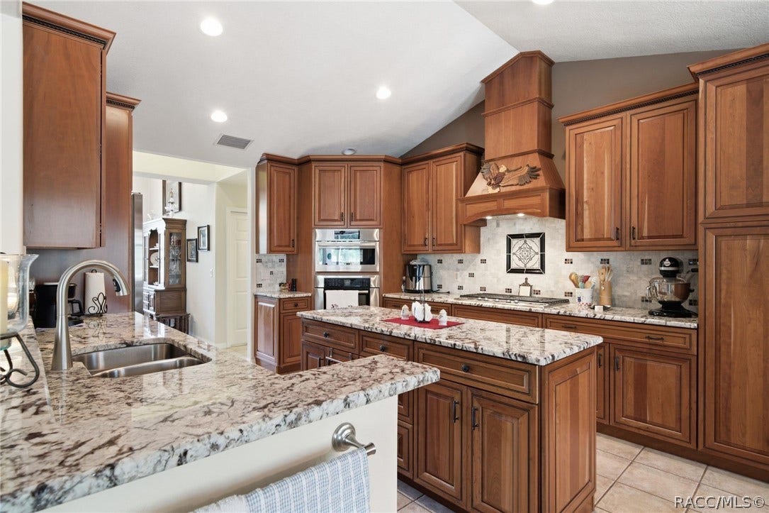 4921 N Cheyenne Drive, Beverly Hills, FL 34465