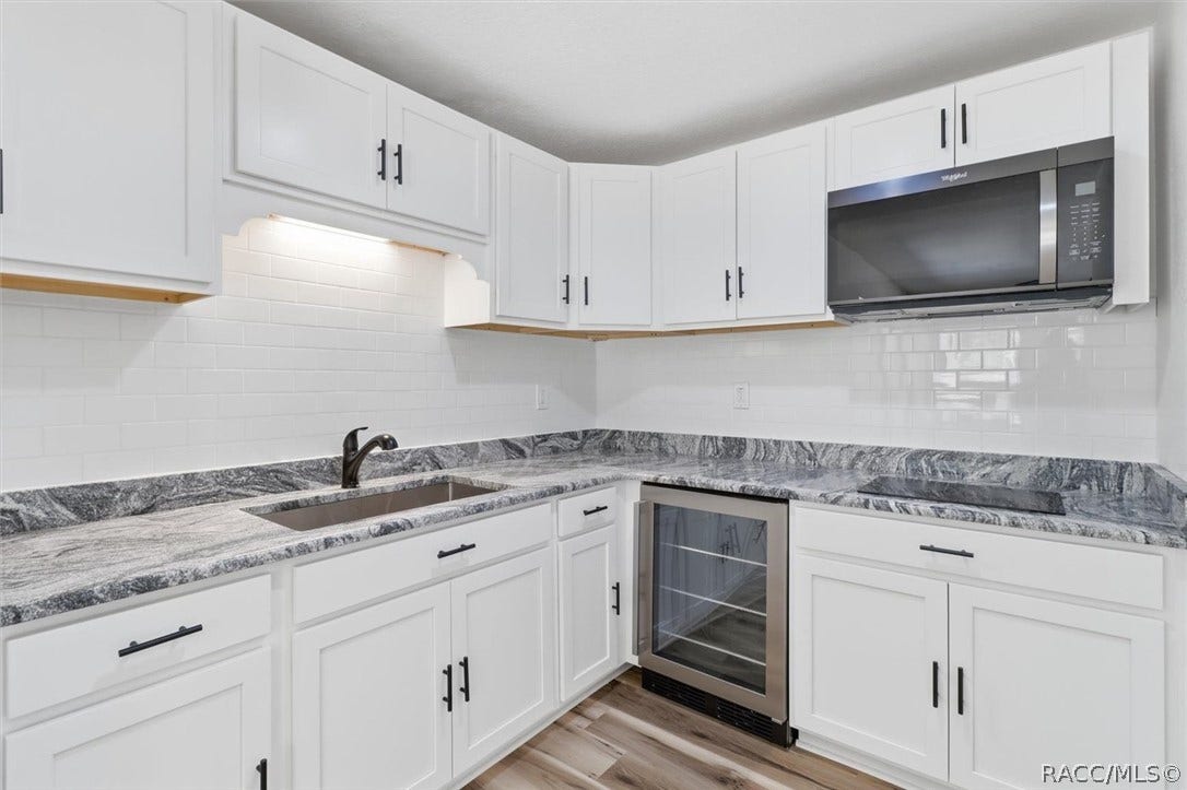 8601 N Maple Avenue, Crystal River, FL 34428 Level 1 - Kitchen