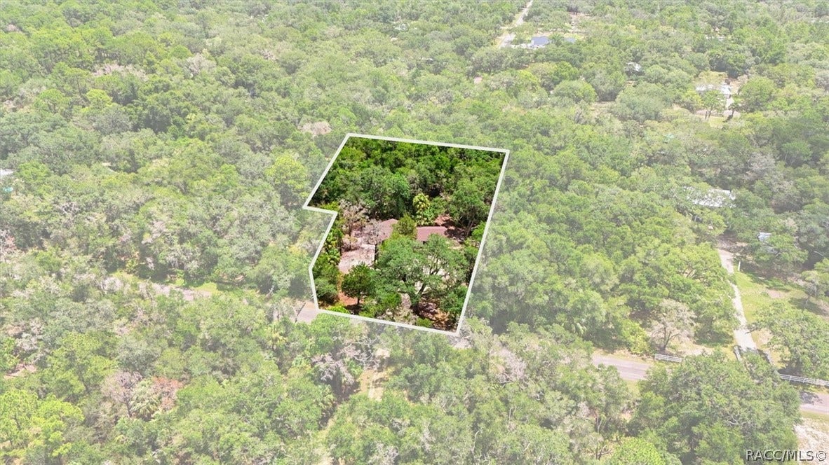 8601 N Maple Avenue, Crystal River, FL 34428 8601 N Maple Avenue, Crystal River, FL 34428