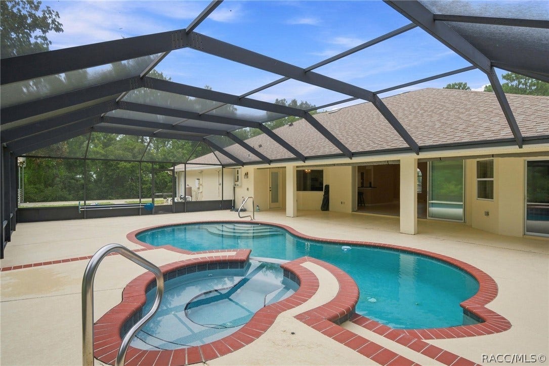 5928 N Oakmont Drive, Beverly Hills, FL 34465 Spa