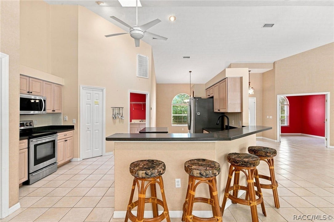 5928 N Oakmont Drive, Beverly Hills, FL 34465 5928 N Oakmont Drive, Beverly Hills, FL 34465