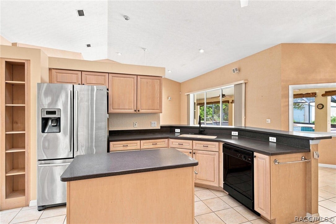 5928 N Oakmont Drive, Beverly Hills, FL 34465 5928 N Oakmont Drive, Beverly Hills, FL 34465