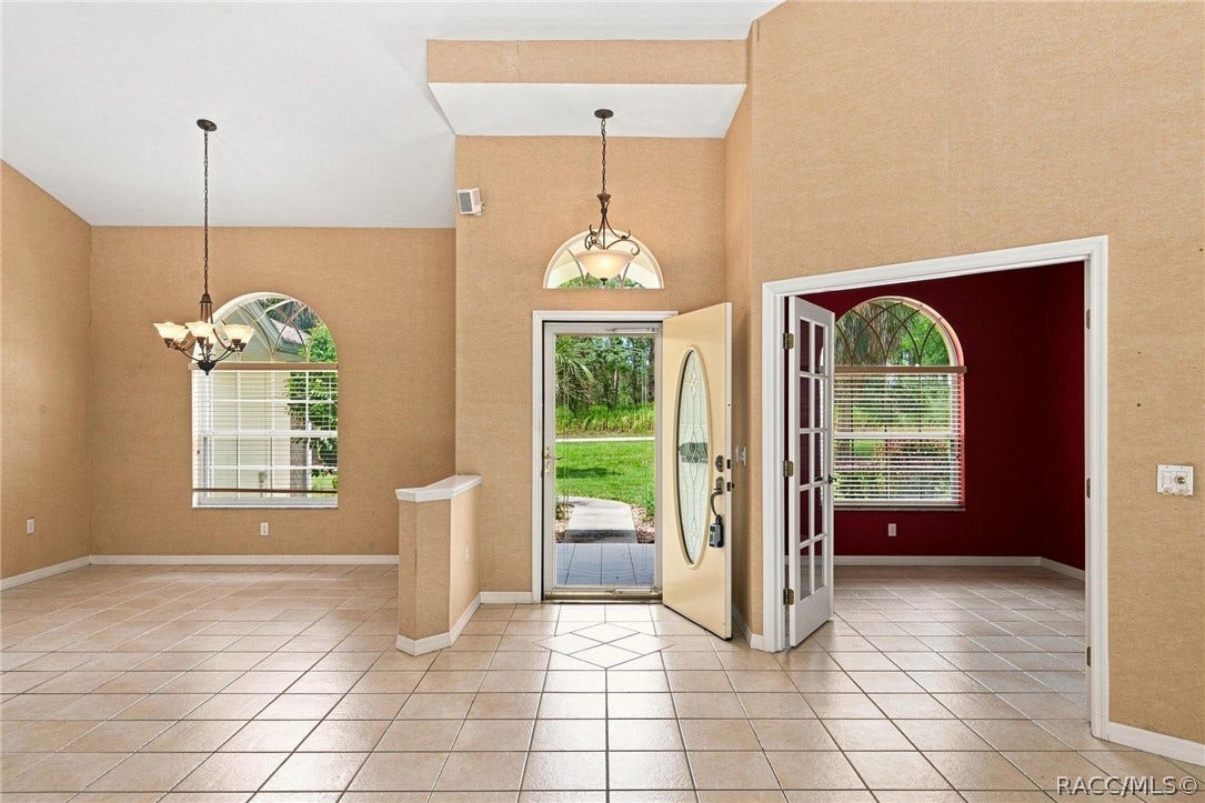 5928 N Oakmont Drive, Beverly Hills, FL 34465 Entry