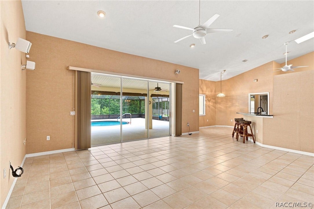 5928 N Oakmont Drive, Beverly Hills, FL 34465 5928 N Oakmont Drive, Beverly Hills, FL 34465