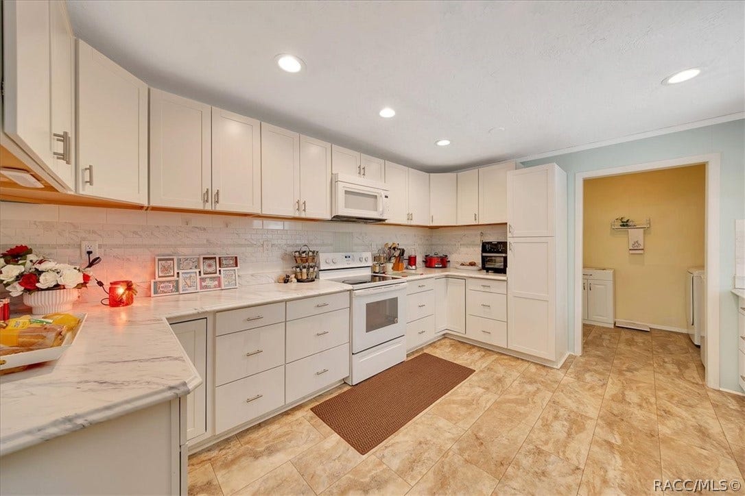 66 S Desoto Street, Beverly Hills, FL 34465 66 S Desoto Street, Beverly Hills, FL 34465