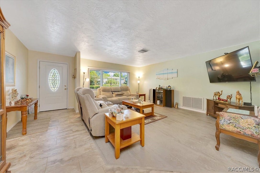 66 S Desoto Street, Beverly Hills, FL 34465 66 S Desoto Street, Beverly Hills, FL 34465