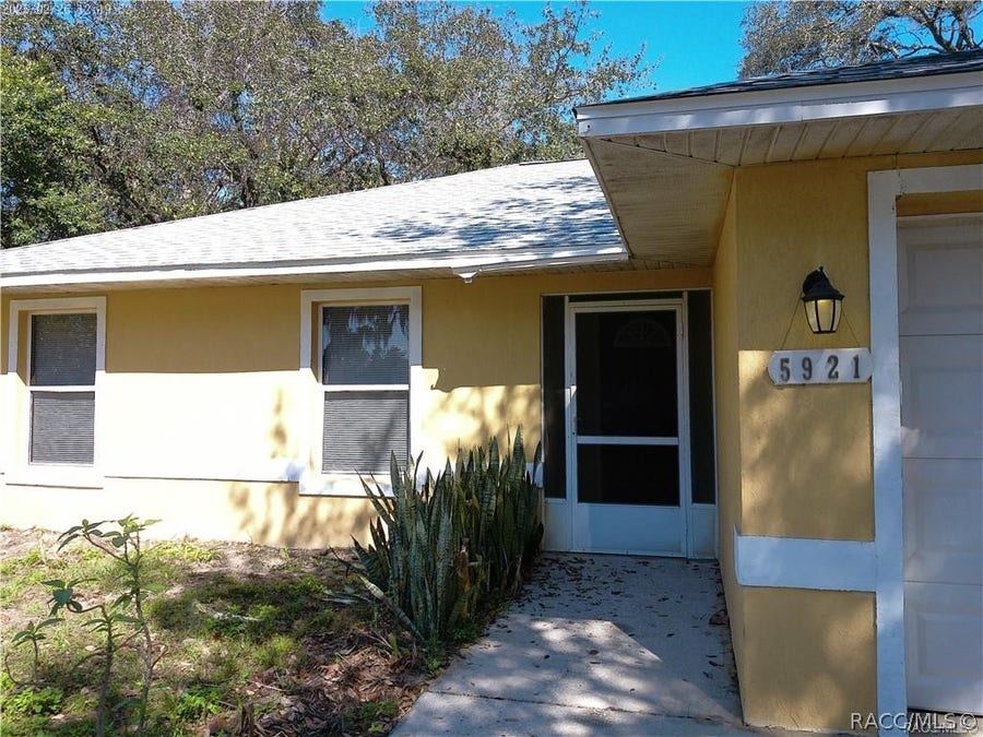 Property photo for 5921 W Woodhill Court, Crystal River, FL