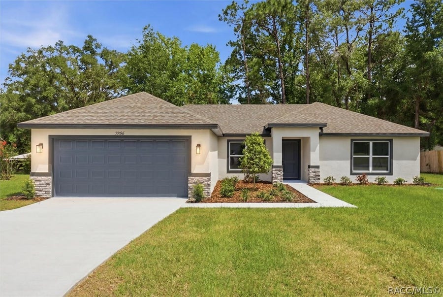 Property photo for 7911 N Jamaica Drive, Dunnellon, FL