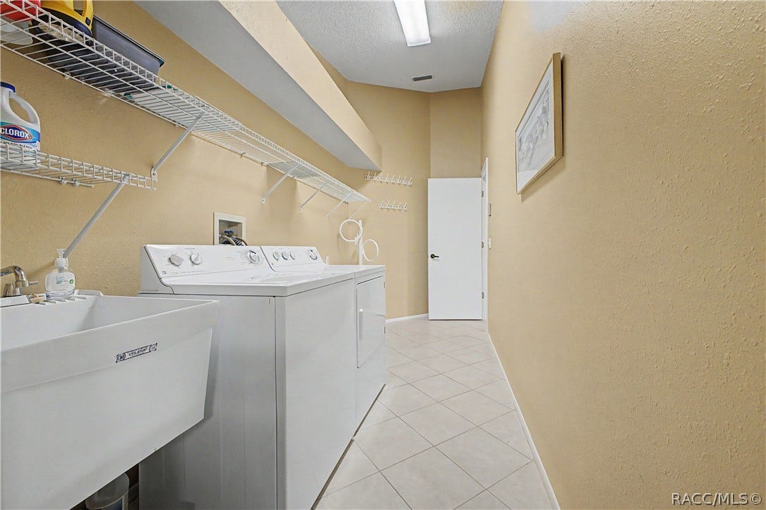 8018 Sugarbush Drive, Spring Hill, FL 34606