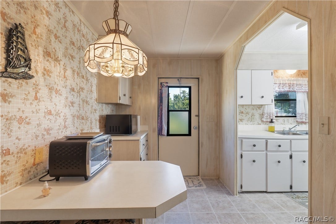 8449 W Dixie Court, Homosassa, FL 34448 8449 W Dixie Court, Homosassa, FL 34448