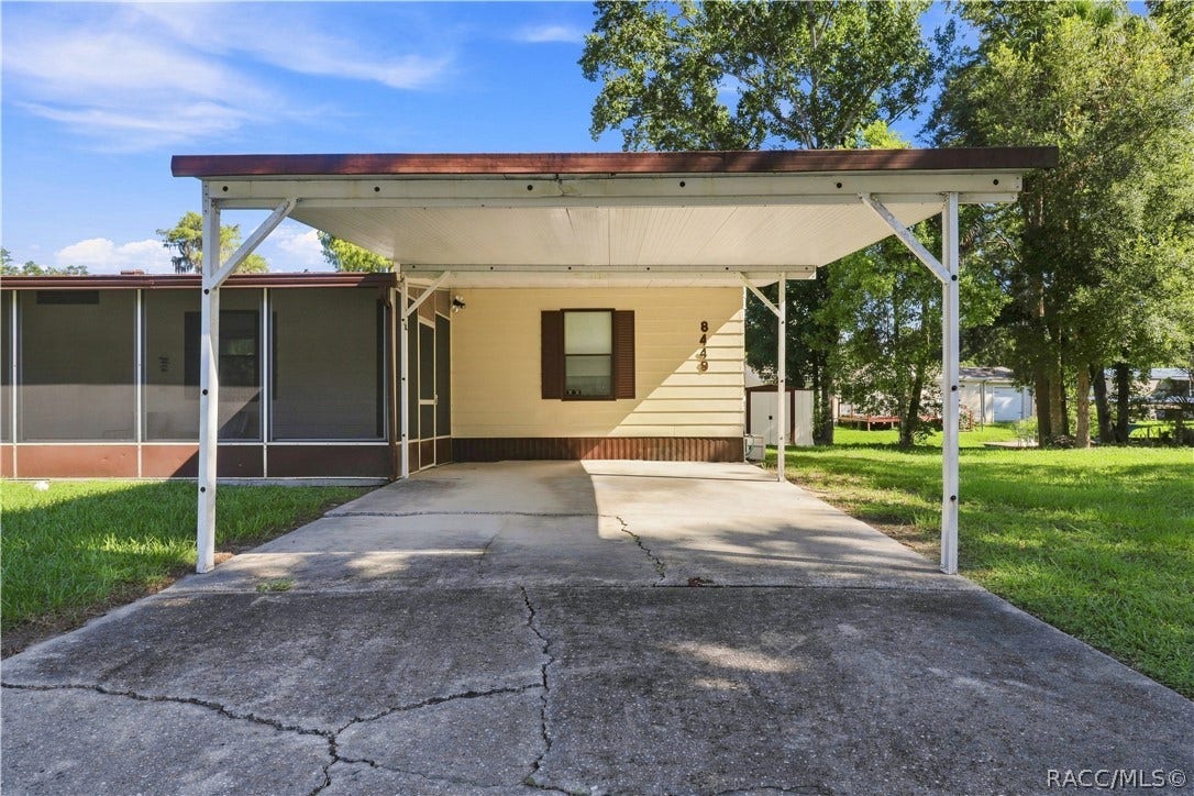 8449 W Dixie Court, Homosassa, FL 34448 8449 W Dixie Court, Homosassa, FL 34448