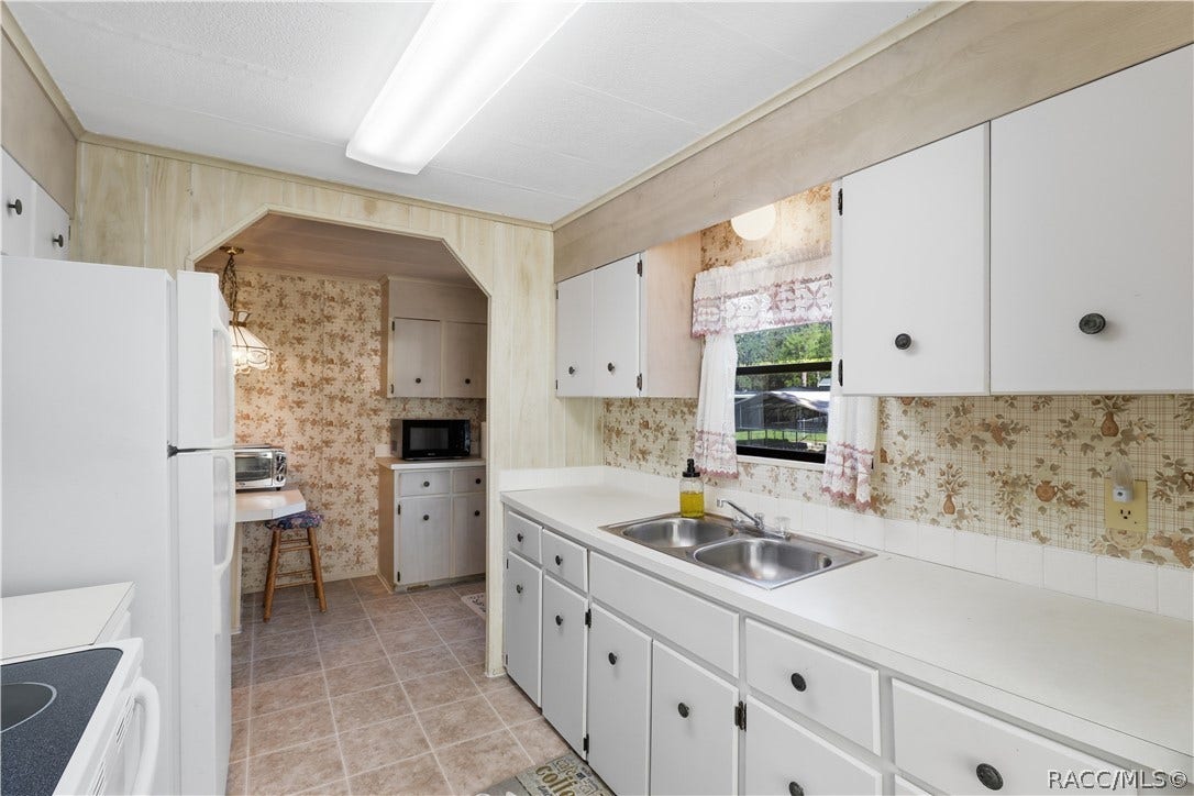 8449 W Dixie Court, Homosassa, FL 34448 8449 W Dixie Court, Homosassa, FL 34448