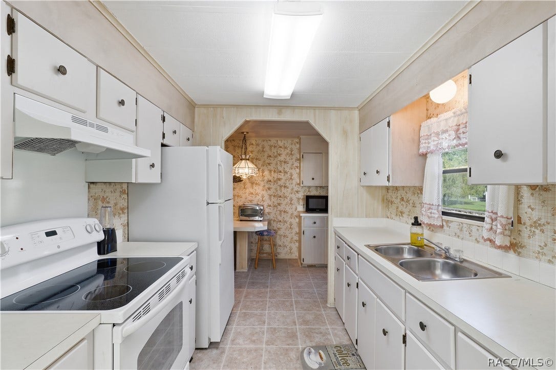 8449 W Dixie Court, Homosassa, FL 34448 8449 W Dixie Court, Homosassa, FL 34448