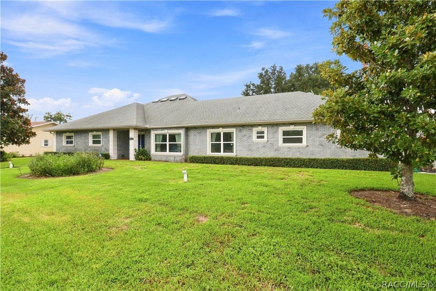 Property photo for 1520 SE Pinwheel Drive, Crystal River, FL