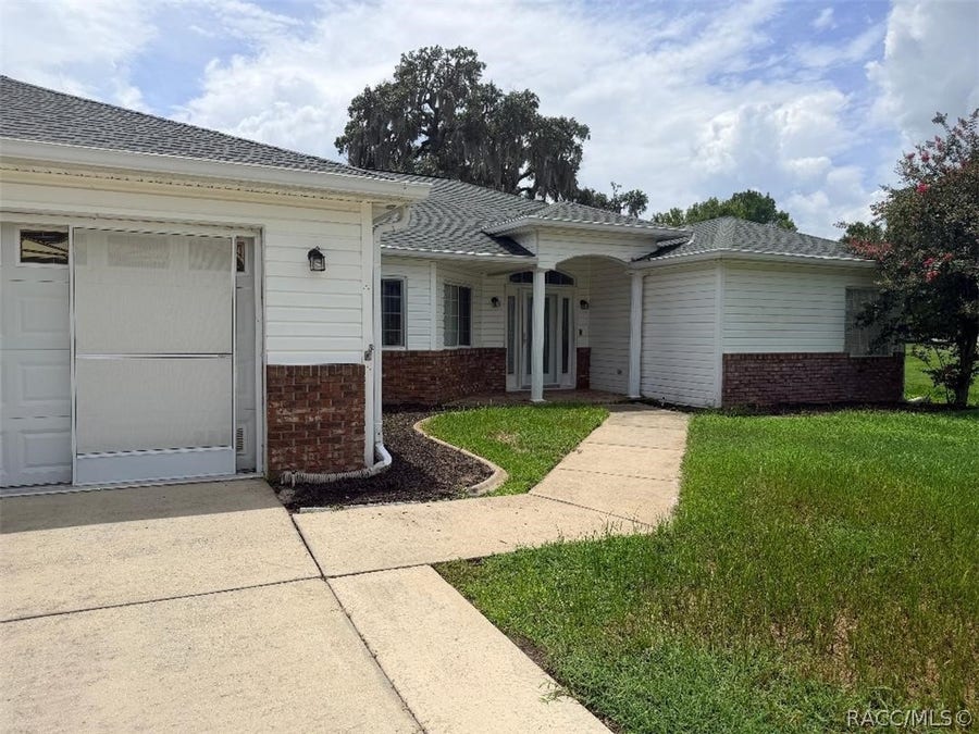 Property photo for 13851 SW 111th Avenue, Dunnellon, FL