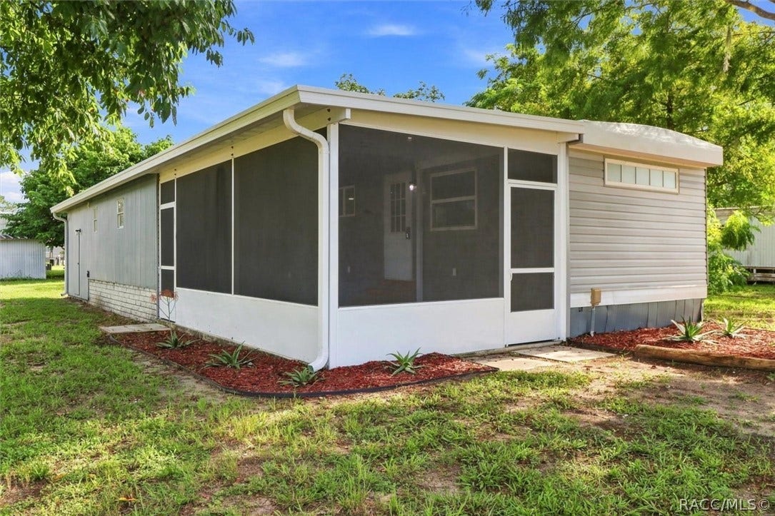 16137 Lauderdale Street, Brooksville, FL 34604 Welcome Home to Tangerine Estates!