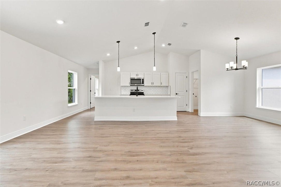 2975 W Linda Place, Dunnellon, FL 34433 2975 W Linda Place, Dunnellon, FL 34433