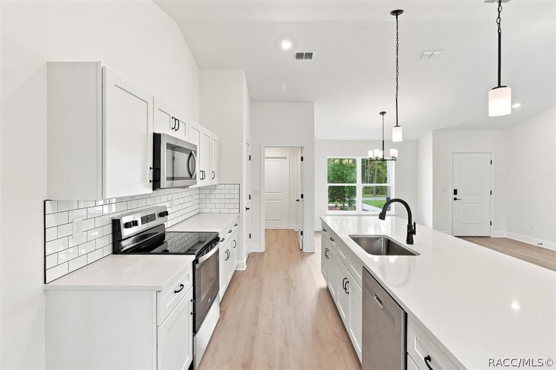 2975 W Linda Place, Dunnellon, FL 34433 2975 W Linda Place, Dunnellon, FL 34433