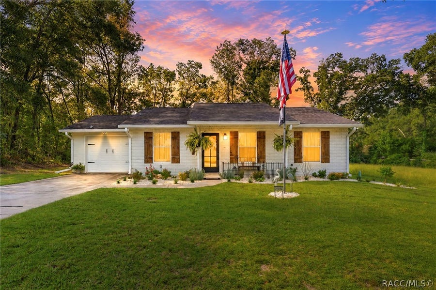 Property photo for 20874 SW Robin Drive, Dunnellon, FL