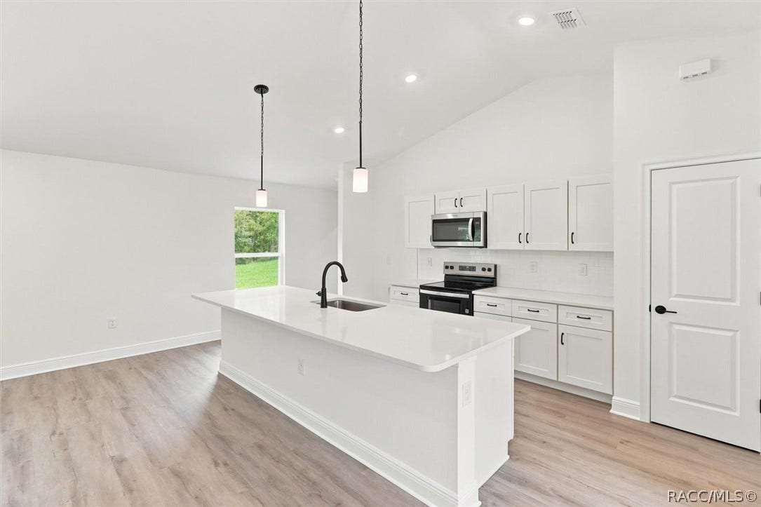 914 N Bennington Terrace, Inverness, FL 34453 914 N Bennington Terrace, Inverness, FL 34453