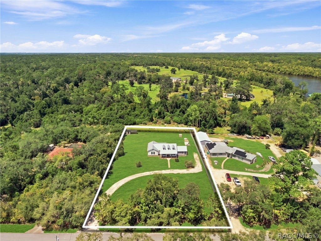 10574 N Sunflower Point, Crystal River, FL 34428 10574 N Sunflower Point, Crystal River, FL 34428